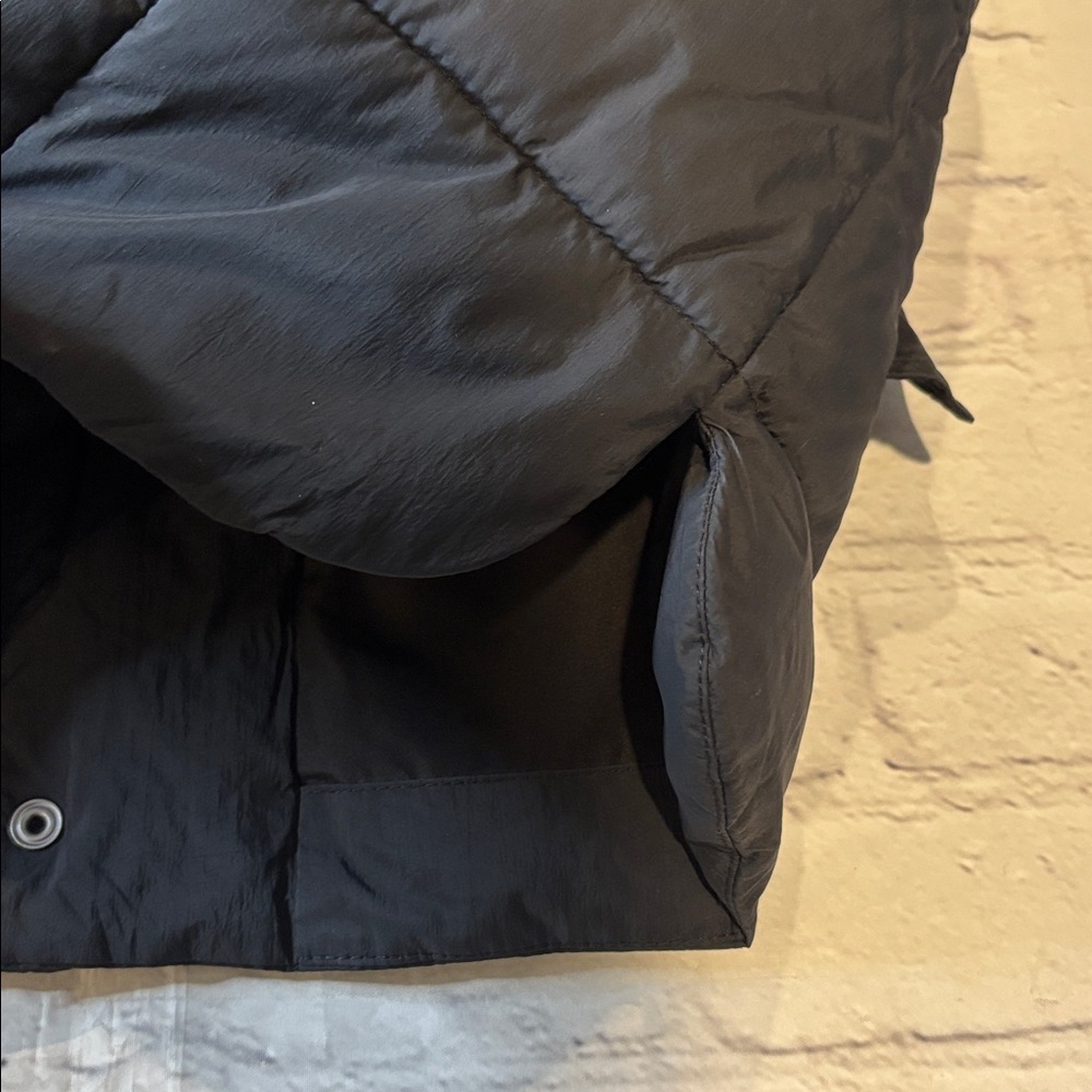Madewell Quilted Puffer Vest - Picture 12 of 16